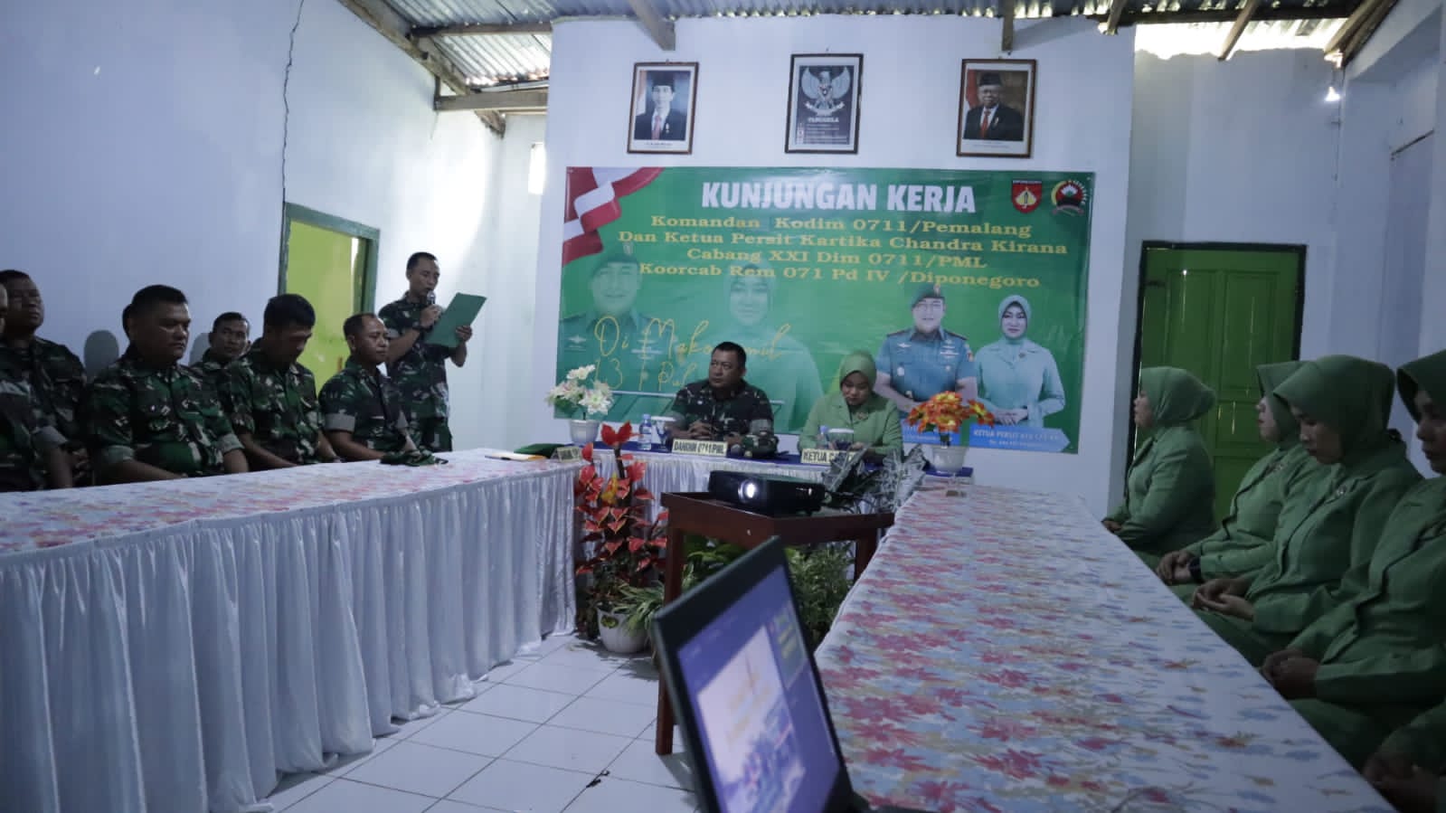 Kunjungi Koramil Pulosari dan Koramil Randudongkal, Dandim Pemalang Tekankan Netralitas TNI Dalam Pemilu